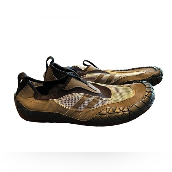 Eddie Bauer Men’s Slip On Water Shoes - Picture 1 of 8